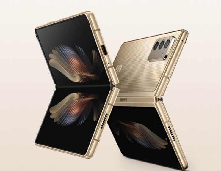 סמסונג מכריזה על הסמארטפון המתקפל Galaxy W21 5G